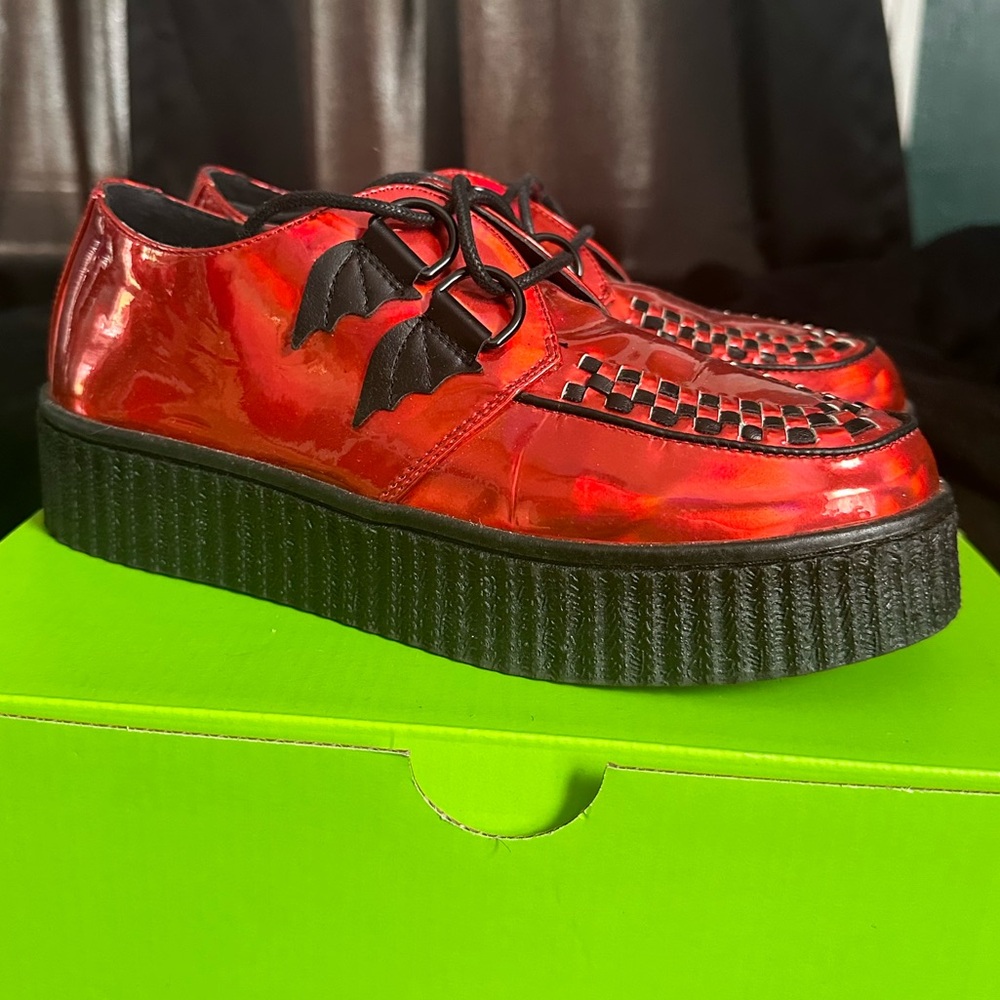 strange cult creepers